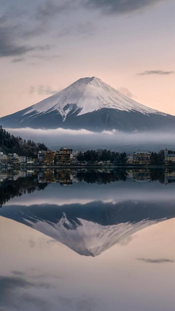 朦胧远山