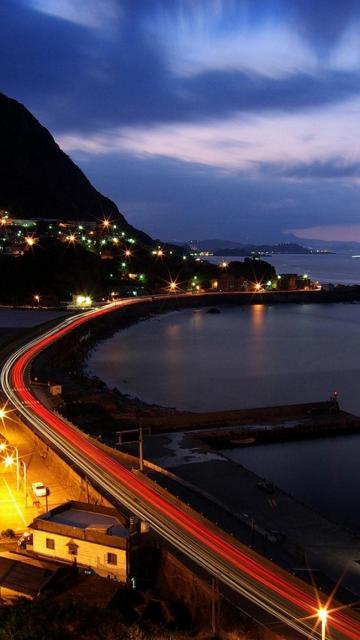 海岸镇夜晚风景