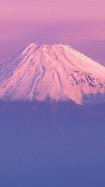 日本富士山紫色天空