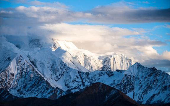 贡嘎雪山之雅哈