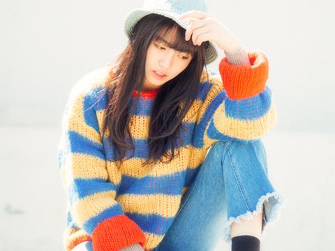 如云飘逸长发美女